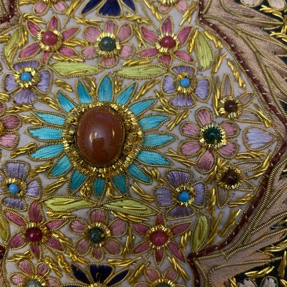 Jewel carpet handmade with velvet vase - Picture 4 of 15